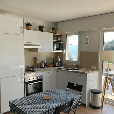 Great Opportunity! Exceptional Terrace & Pool & Garage